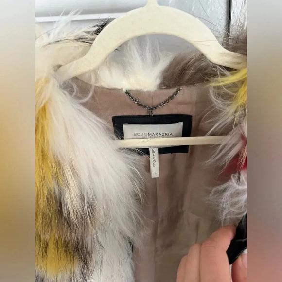 BCBG Runway Vest Fur Size S-M - Picture 8 of 11